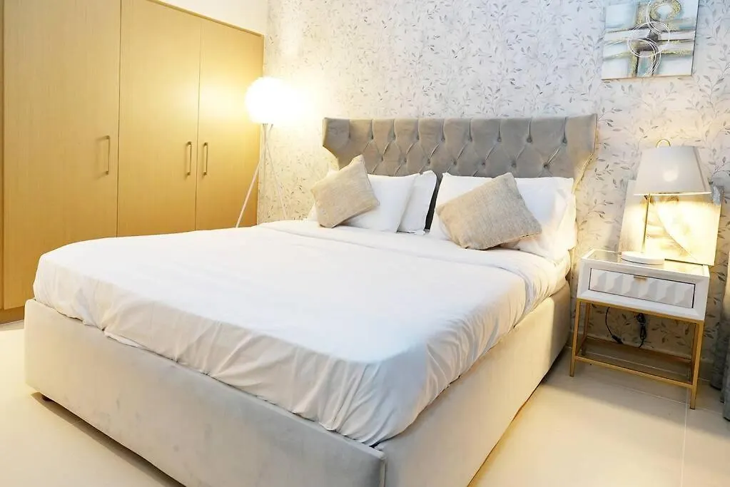 Brown Stone Holiday Homes Creek Dubaj Apartmán